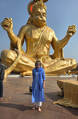 dr. kelly trip to india