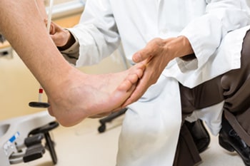 Podiatrist in the Fairport Harbor, OH 44077, Perry, OH 44081, Solon, OH 44139, Pepper Pike, OH 44124, Kirtland, OH 44094, Willoughby Hills, OH 44094, Highland Heights, OH 44143, Mayfield Village, OH 44143, South Euclid, OH 44121, Oakwood, OH 44146, Shaker Heights, OH 44120 areas